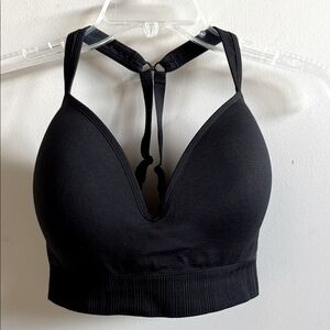 Athleta Convertible Plunge Black Sports Bra size M EUC